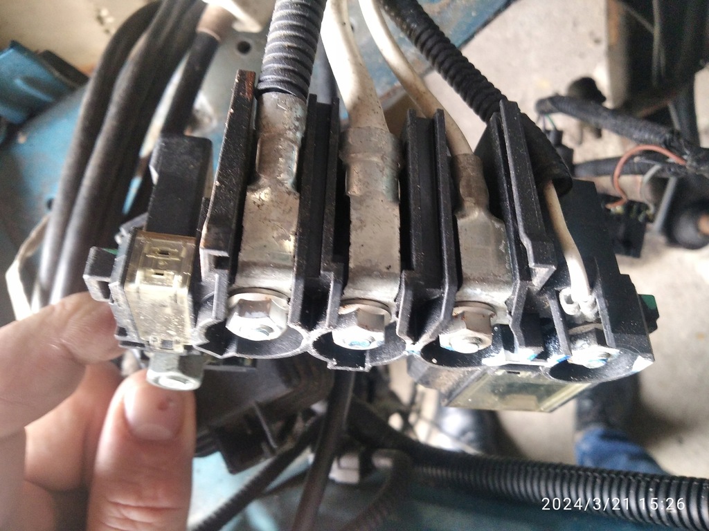 фото №10, Рамка решётка защита противотуманной фары левый правый перед оригинал honda jazz iii 08-11