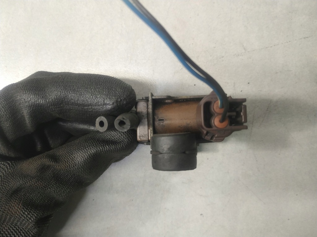 фото №5, Клапан вакуумa corolla e12 2.0 d4d 2581927020