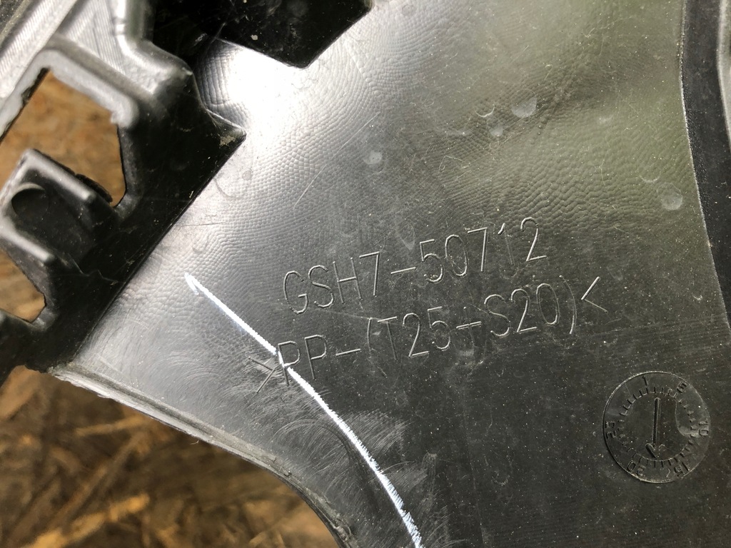 фото №6, Решітка радіатора mazda 6 gj lift перед