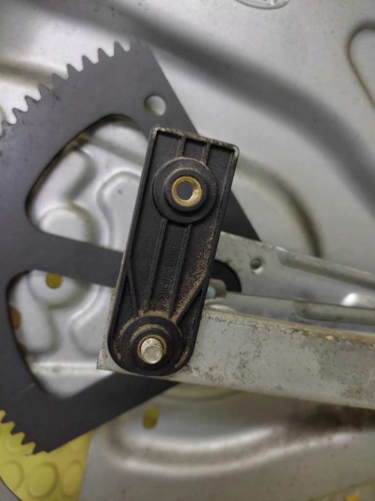 фото №6, Kia sportage ii подъемник стекло левый задняя 824701f120