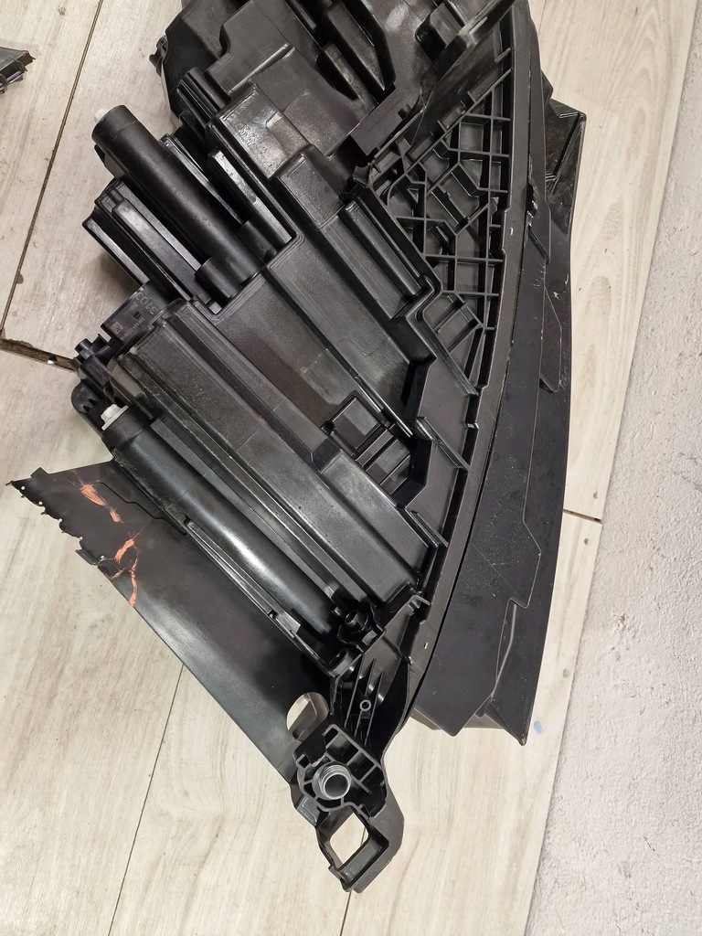 фото №15, Лампа правая перед skoda enyaq full led 5lb941016a