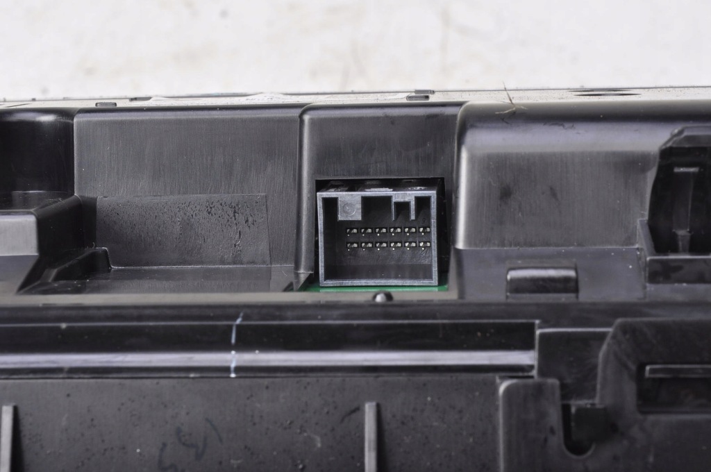 Bmw f20 f21 f22 f23 счетчик приборы anglik 8710814 с Разборки