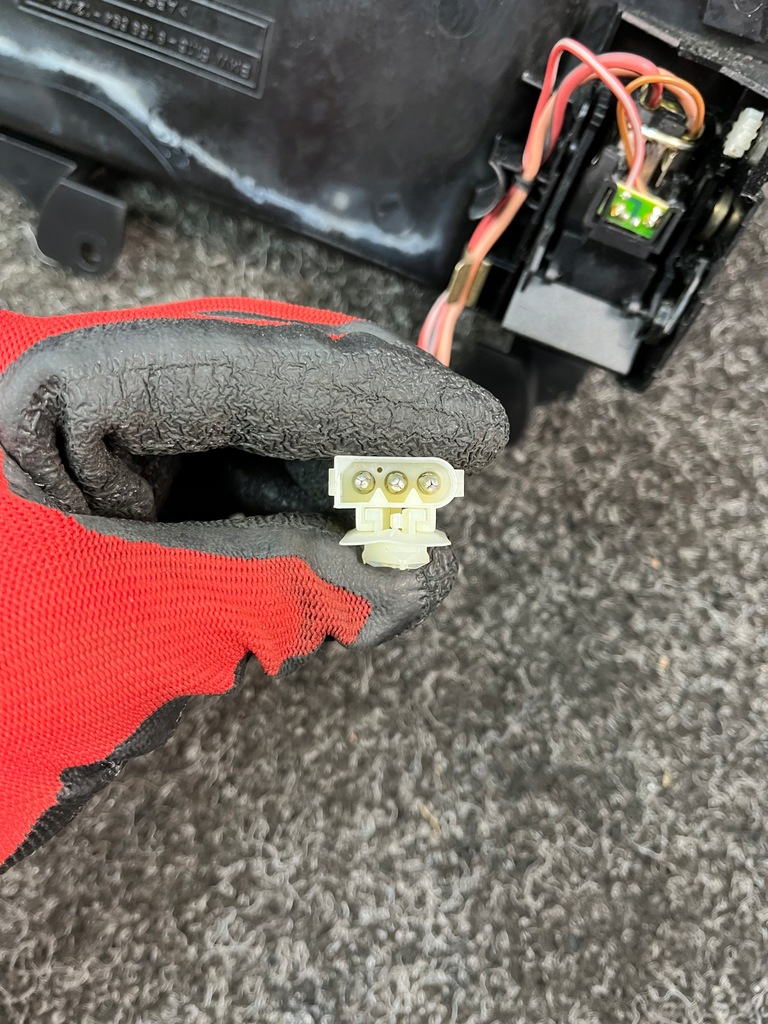 фото №8, Bmw e39 панель роз'єм прикурювача передньої тунель середнього 8159694