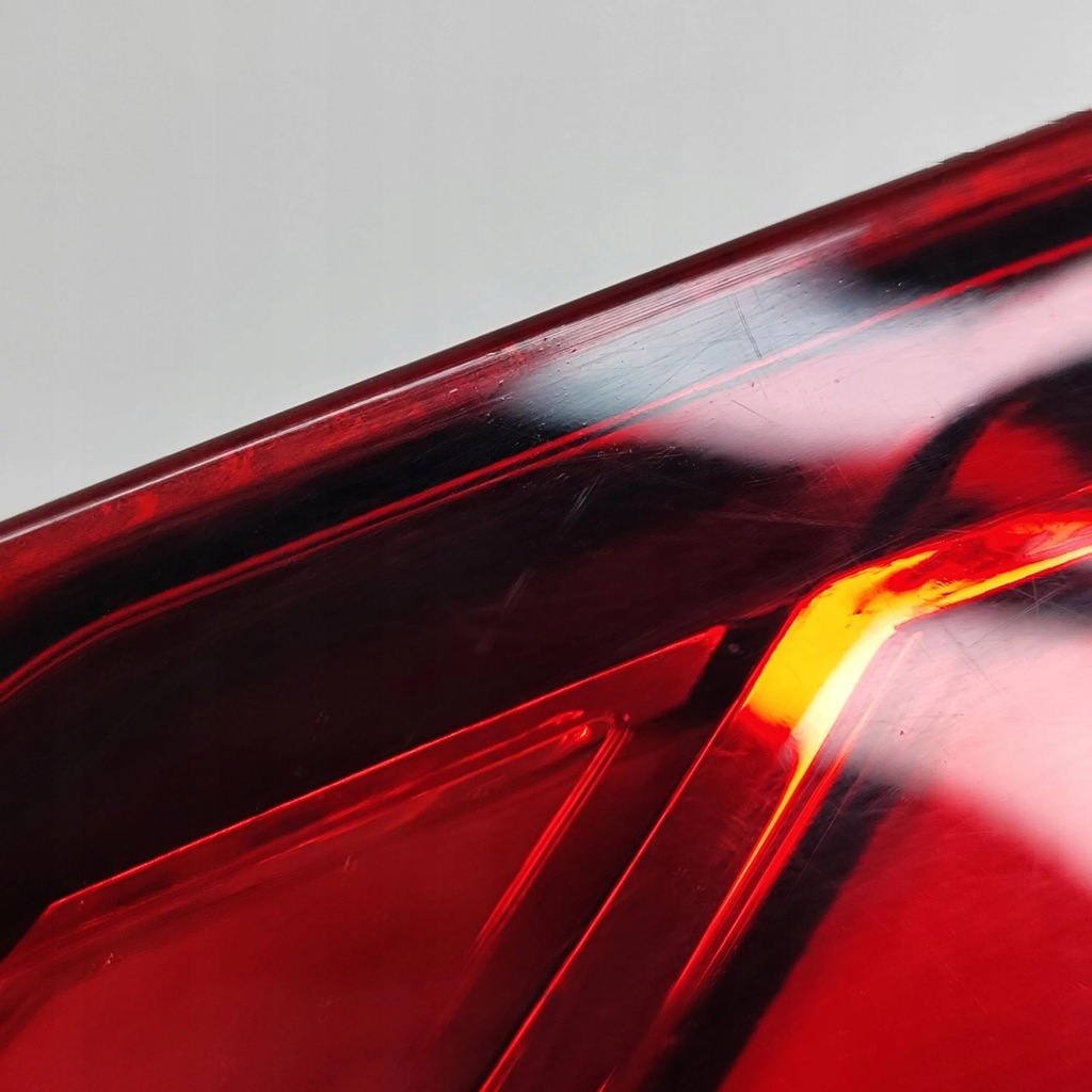 фото №9, Audi q5 sq5 2017 ліва сторона лампи задній кришки багажника