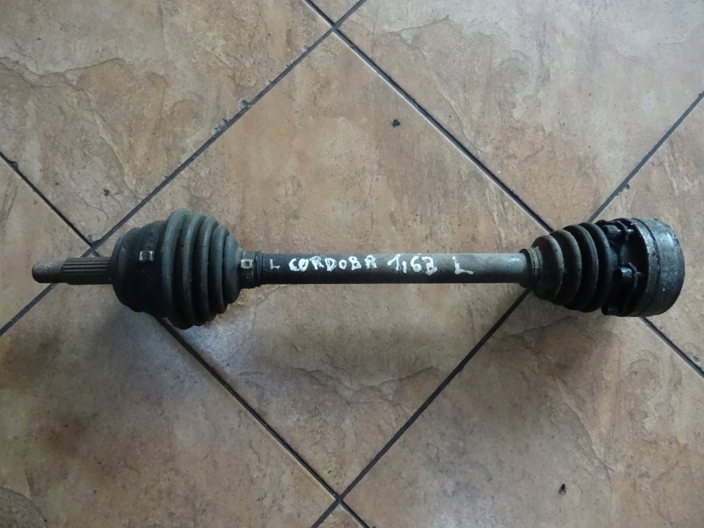 Купити Cordoba 1.6b привідний вал ліва