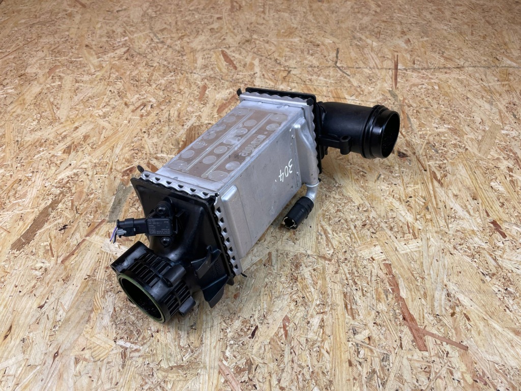 Радиатор воздуха интеркулер vw skoda seat audi 04e145785s Киев