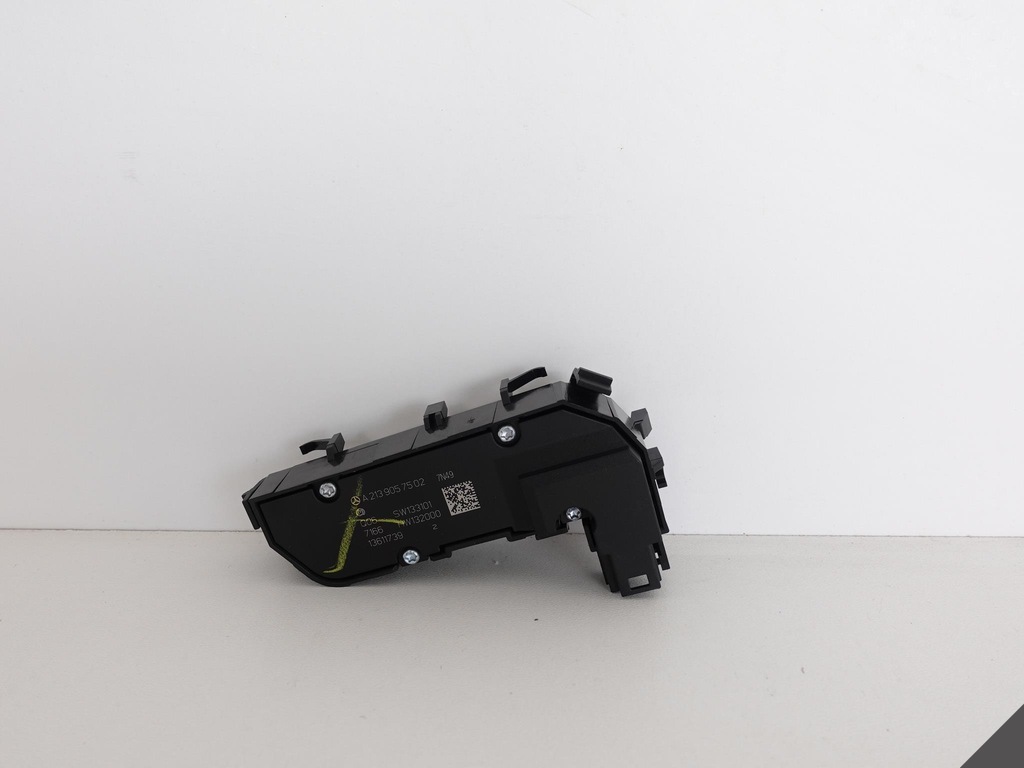 фото №16, Перемикач підігрів сидіння mercedes-benz оригінальний номер a2139057502