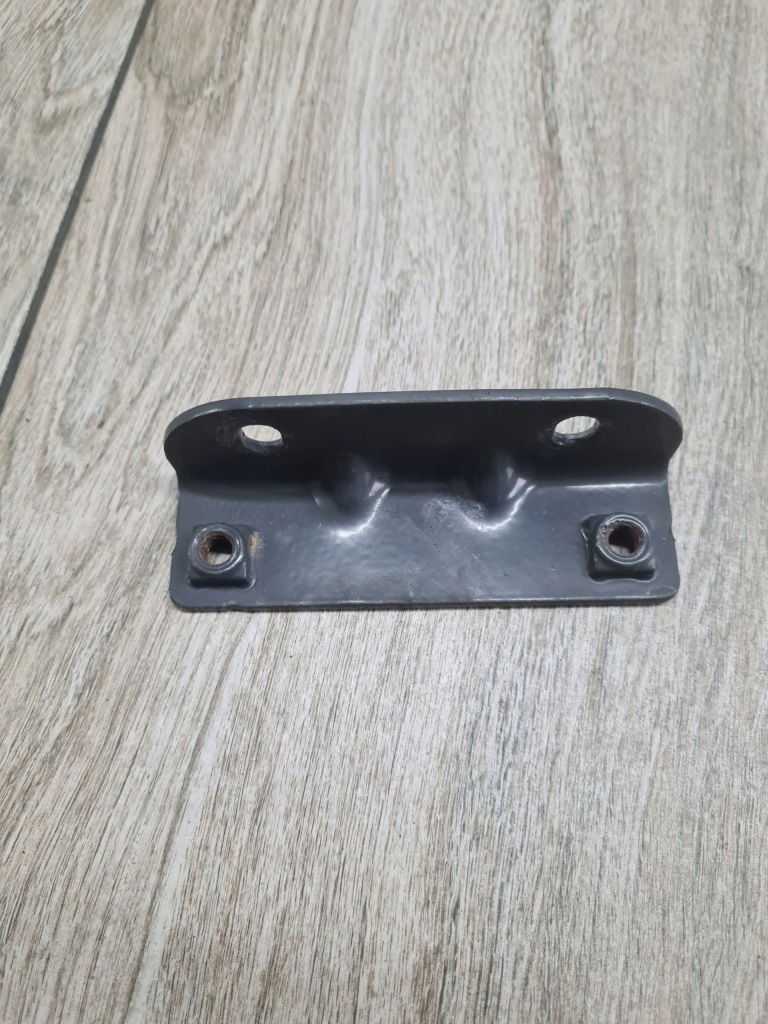 фото №1, Кронштейн кронштейн бачок омывателя renault gama t c volvo fh 4 fm 4