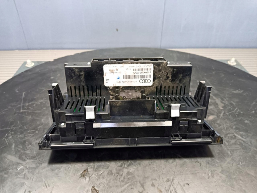 фото №8, Audi a3 8p панель кондиціонера 8p0820043n