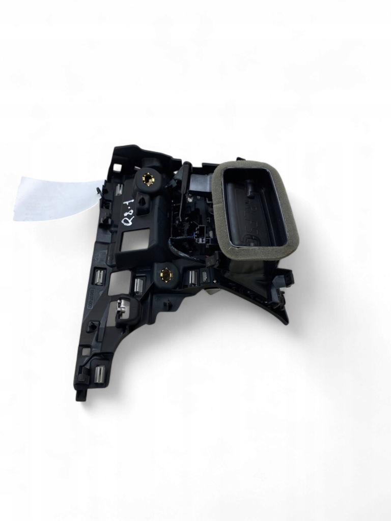 фото №9, Audi q8 2019 форсунки / ґрати обдув панелі приладової панелі 4m8820902b