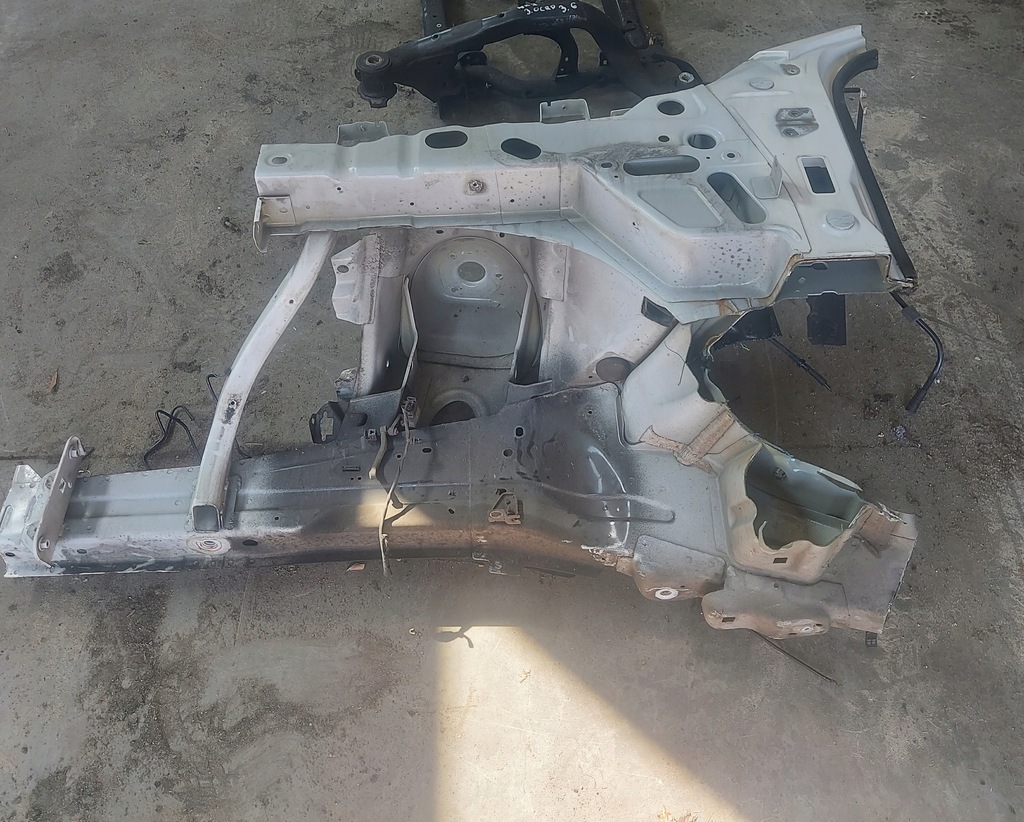 фото №1, Jeep grand cherokee wk2 11-21r лонжерон підкрилок лівий перед чверть