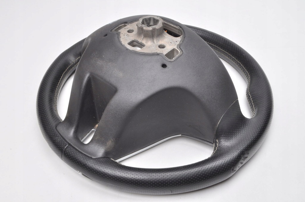 фото №13, Volvo v40 ii воздуховод кожаный 31332927 r-design