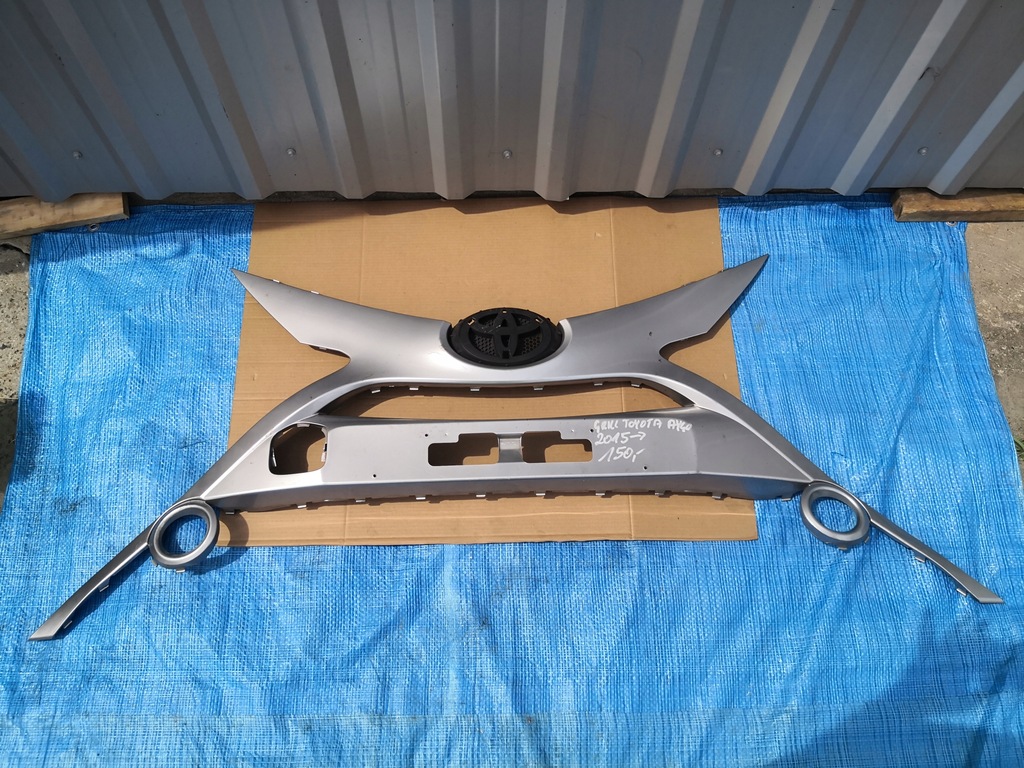 фото №1, Toyota aygo ii 14-17 решітка радіатора решітка радіатора