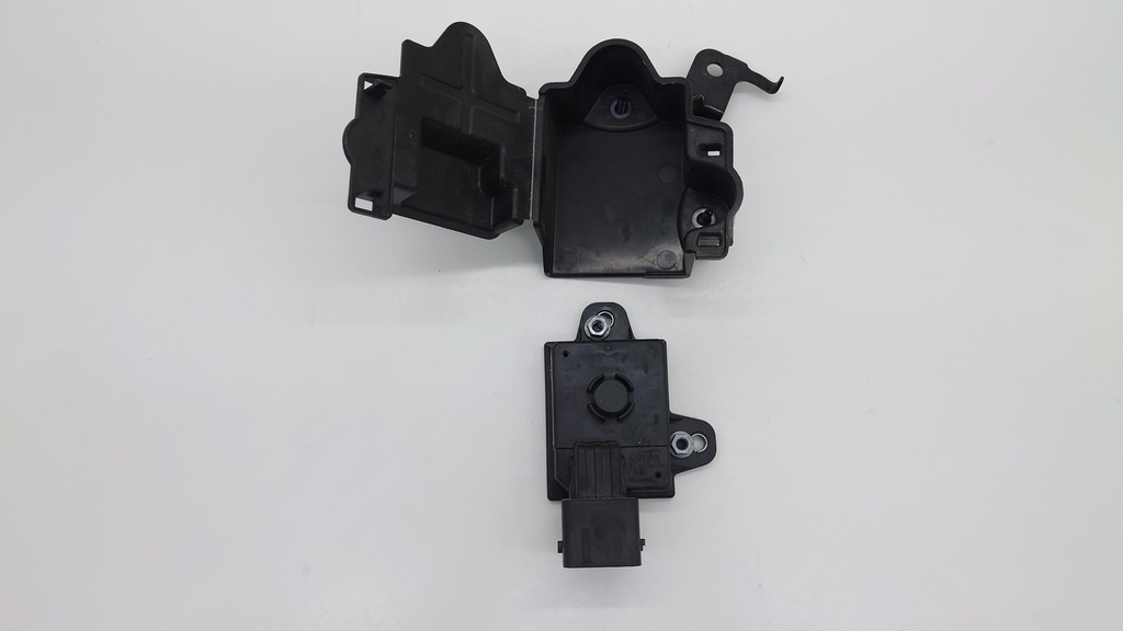 фото №1, Citroen c3 iii модуль запуск стоп 9807709080