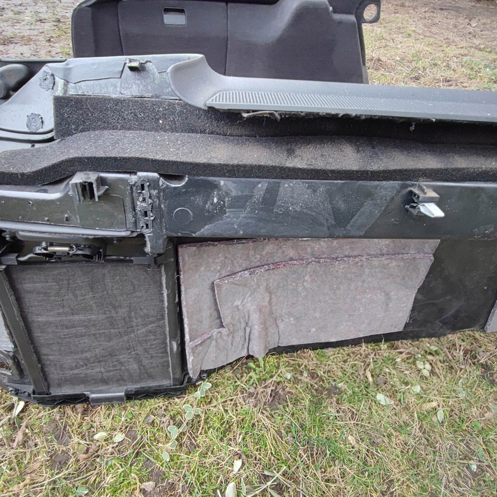 фото №8, Обивка багажника audi a6 c5 kombi комплект