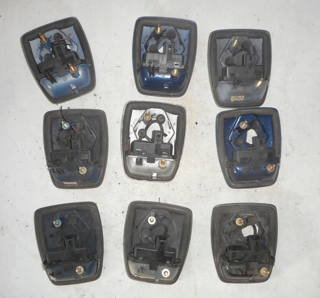 фото №11, Renault laguna ii ручка значок крышки багажника 8200000901