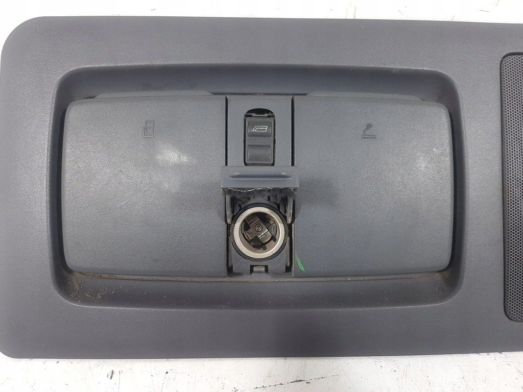 фото №10, Mercedes w638 v-klasa 98r кронштейн na кружка пепельница задняя 6388130802