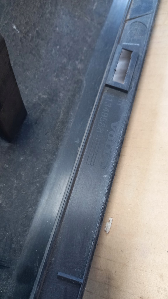 фото №9, Молдинг поріг права 31349588 volvo xc60 08-13