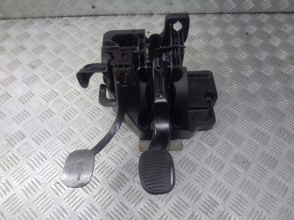 фото №1, Педалі комплект fiat stilo 1.9 jtd