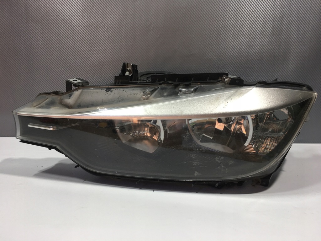 фото №1, Bmw f30 f31 правая лампа перед zkw