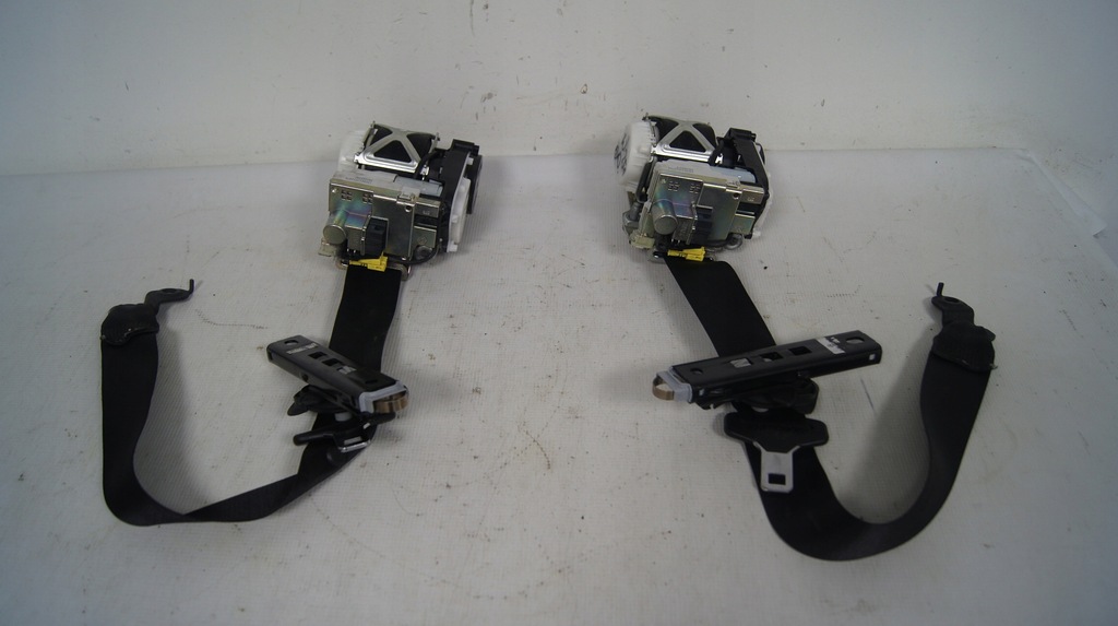 фото №1, Pas безопасности перед mercedes w251 r350 3.0cdi