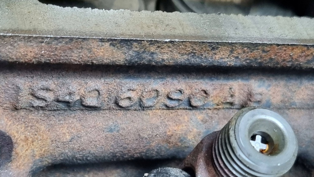 фото №10, Головка двигуна вал kpl 1s4q-6090-ab ford focus mk1 connect mk1 1,8tddi