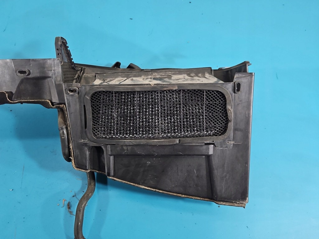 Корпус фильтра воздуха maserati quattroporte vi 670030773 3.0 v6 с Разборки