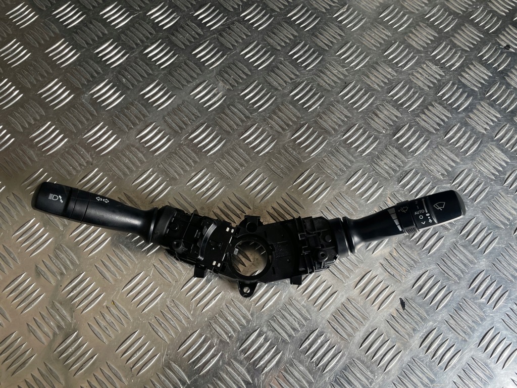 фото №1, Hyundai i40 перемикач комбінований 93410-3z001