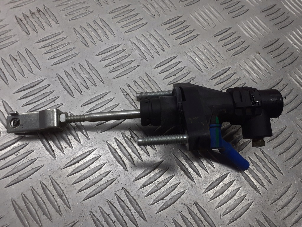 фото №1, Помпа сцепления toyota avensis t25 2.2 d-cat