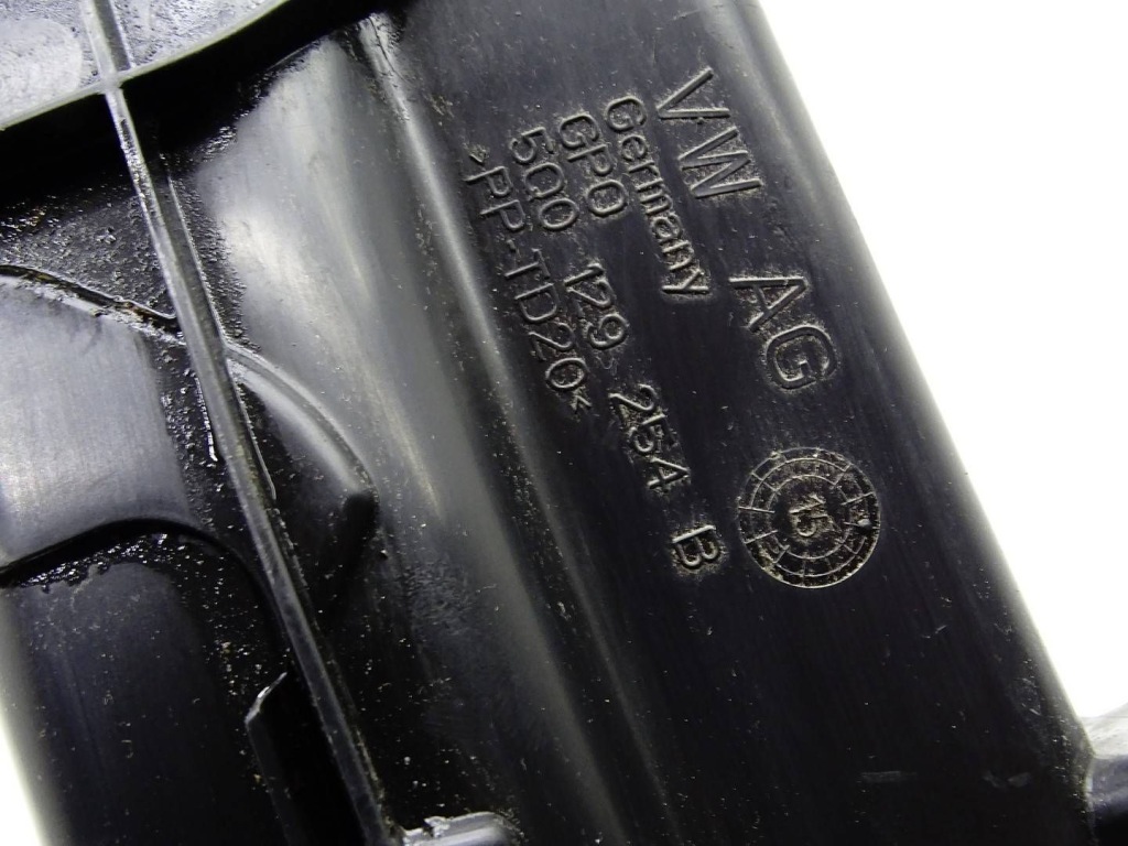 Воздуховод воздуха впуск skoda octavia iii 5e 2.0 tdi 5q0129254b Киев