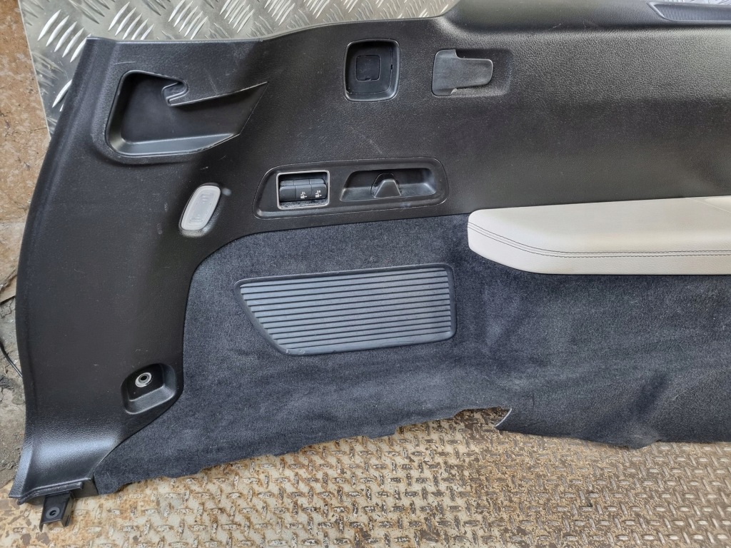 2022 mercedes-benz gls x167 панель бардачка колеса запасного a1676900506 Недорого