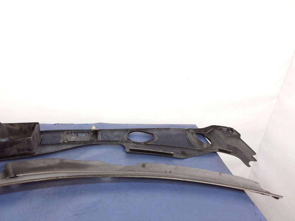 фото №8, Audi a4 b8 жабо верхний 8k1819447