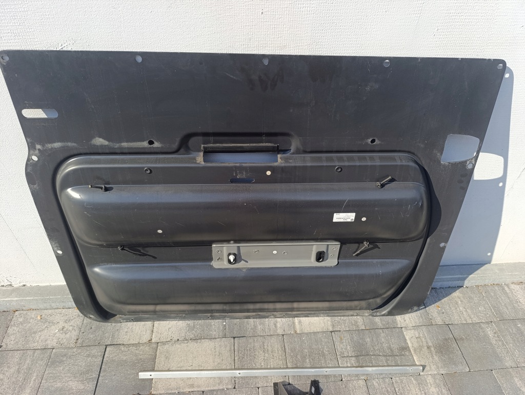 фото №8, Vw t5 обшивка оббивка двері multivan startline antarcyt кронштейн stolika