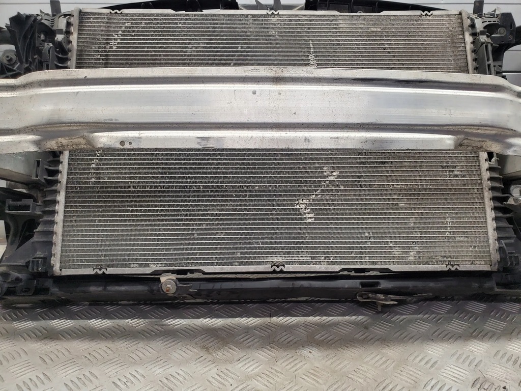 фото №15, Audi a6 s6 c7 4g 4g0807113a с передний радиатор wody