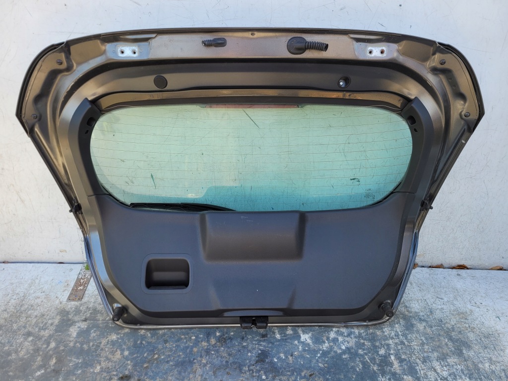 Ford fiesta mk7 08-17 3d 5d крышка багажника багажника Киев