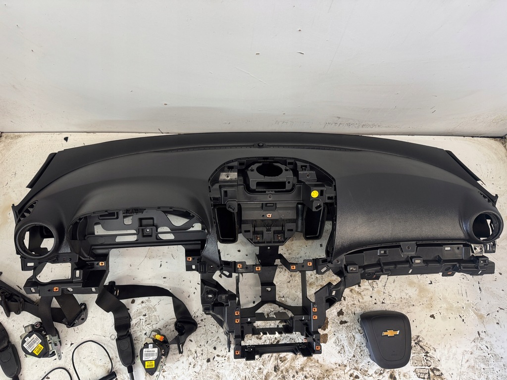 фото №6, Chevrolet orlando приборная панель консоль подушки безопасности ремни оригинал