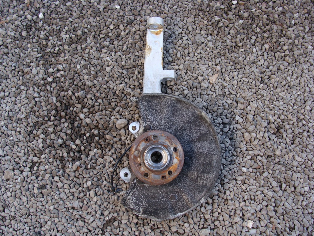 фото №1, Поворотний кулак правий перед mercedes ml w166 gle 16610