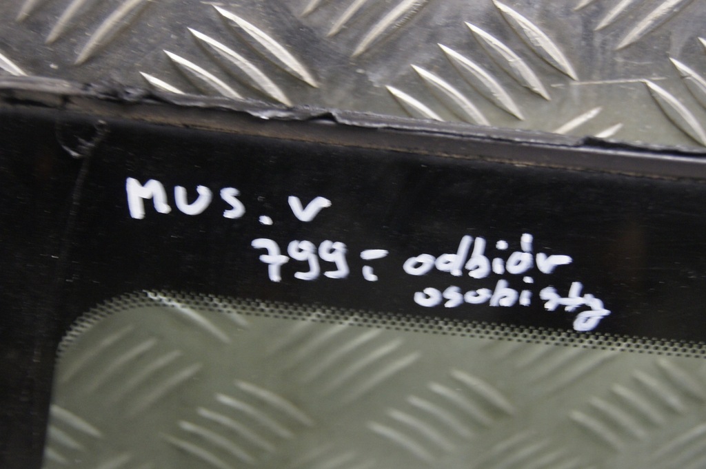 фото №9, Mustang v стекло лобовое передняя