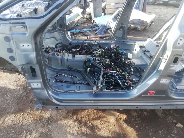 фото №1, Порог блок двигателя левый citroen ds5