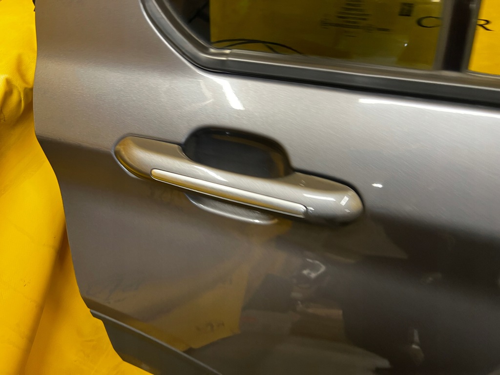 фото №14, Дверь правая сторона правый перед задняя ford explorer vi carbonized gray 2022r