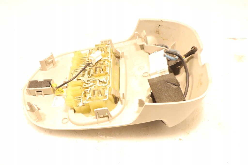 фото №4, Освещение кабины перед peugeot 5008 i