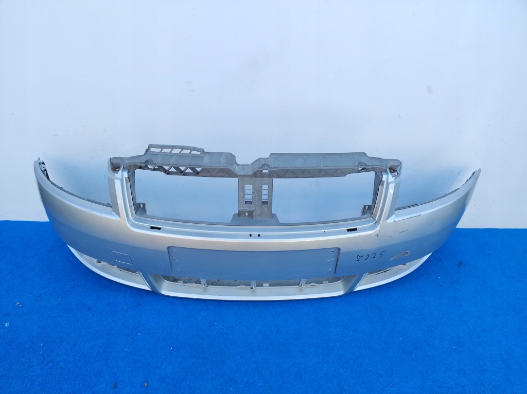 Купити Audi a4 b6 cabrio 8h0 бампер перед 01-05 rok 8h0807437 z225