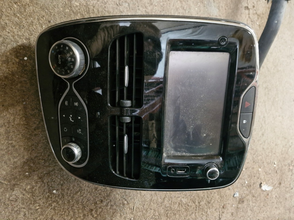 фото №1, Renault clio iv радио navi 281155564r