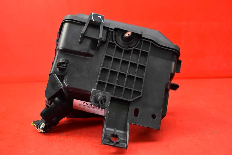 фото №5, Коробка запобіжників bsi 9672125080 peugeot 208 1.0 vti 68 km 12-16