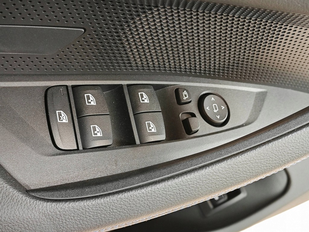 фото №15, Сидіння з підігрівом заднє сидіння шкіра alcantara bmw 4 g26 i4 g24 ambiente 34km eu