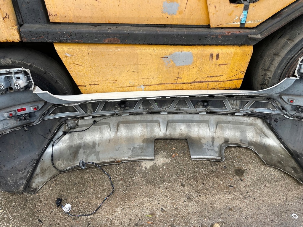 фото №10, Skoda yeti lift бампер задня задній 4pdc колір білий kompletny