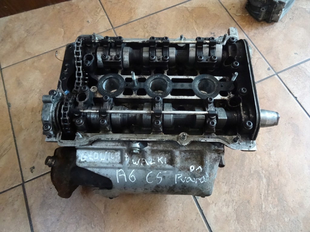 Купить Audi a6 c5 2.4b головка правая 078103373