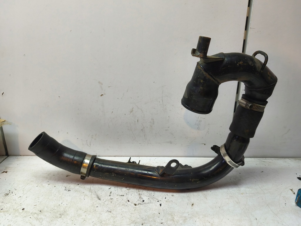 фото №1, Corolla e12 02-03 труба шланг wąż интеркулер воздуха 2.0 d4d 1cdftv