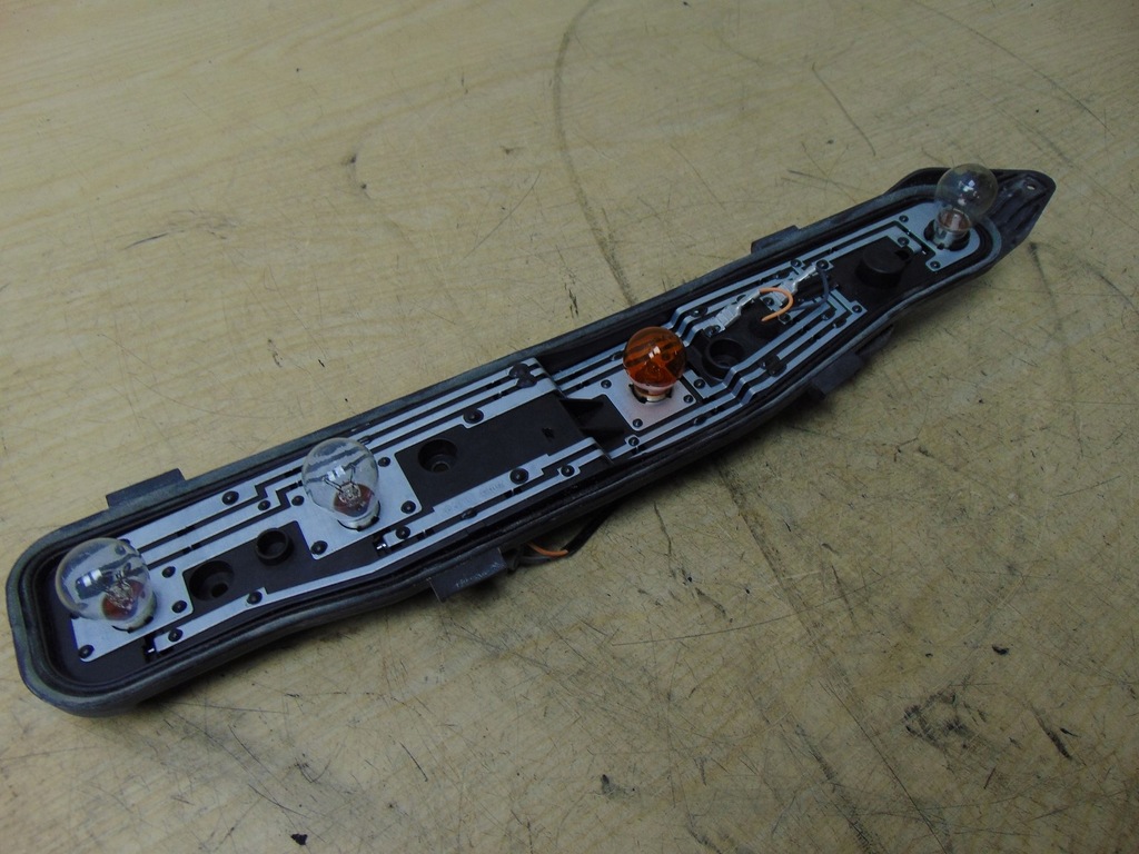 фото №12, Вкладыш лампы задняя правый opel combo d 20370751