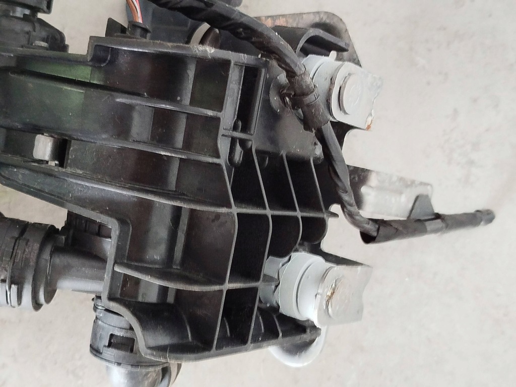 фото №8, Другая часть кузов bmw i4 8478109